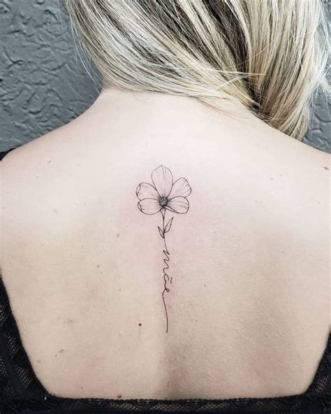 65 melhor ideia de Tatuagens femininas nas costas。